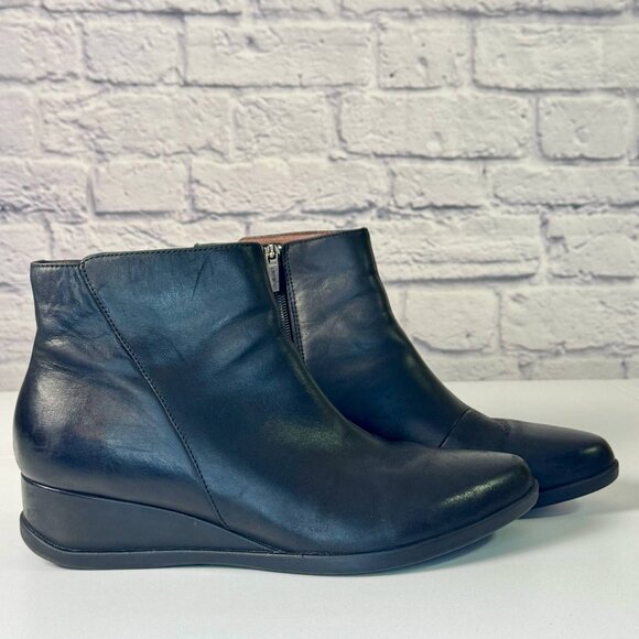 Dansko Serenity Black Waterproof Leather Wedge Boots – Size 41 (US 10.5–11) - Picture 1 of 8